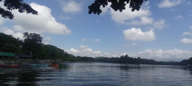 Pesona Wisata Situ Gede Tasikmalaya yang Mulai Memudar